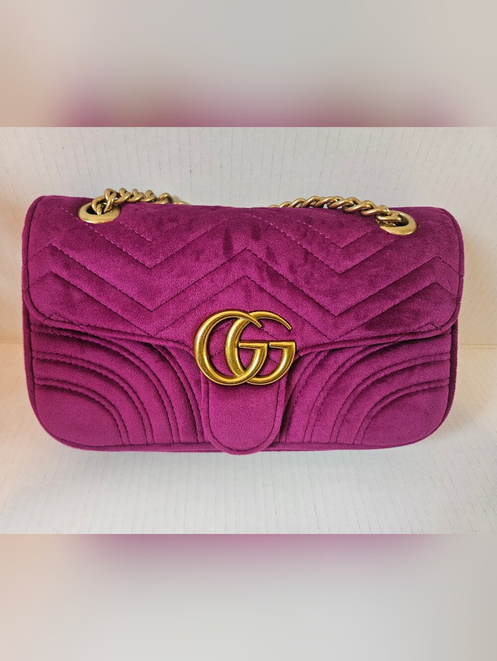 Marmont Velvet Shoulder Bag - Fuchsia